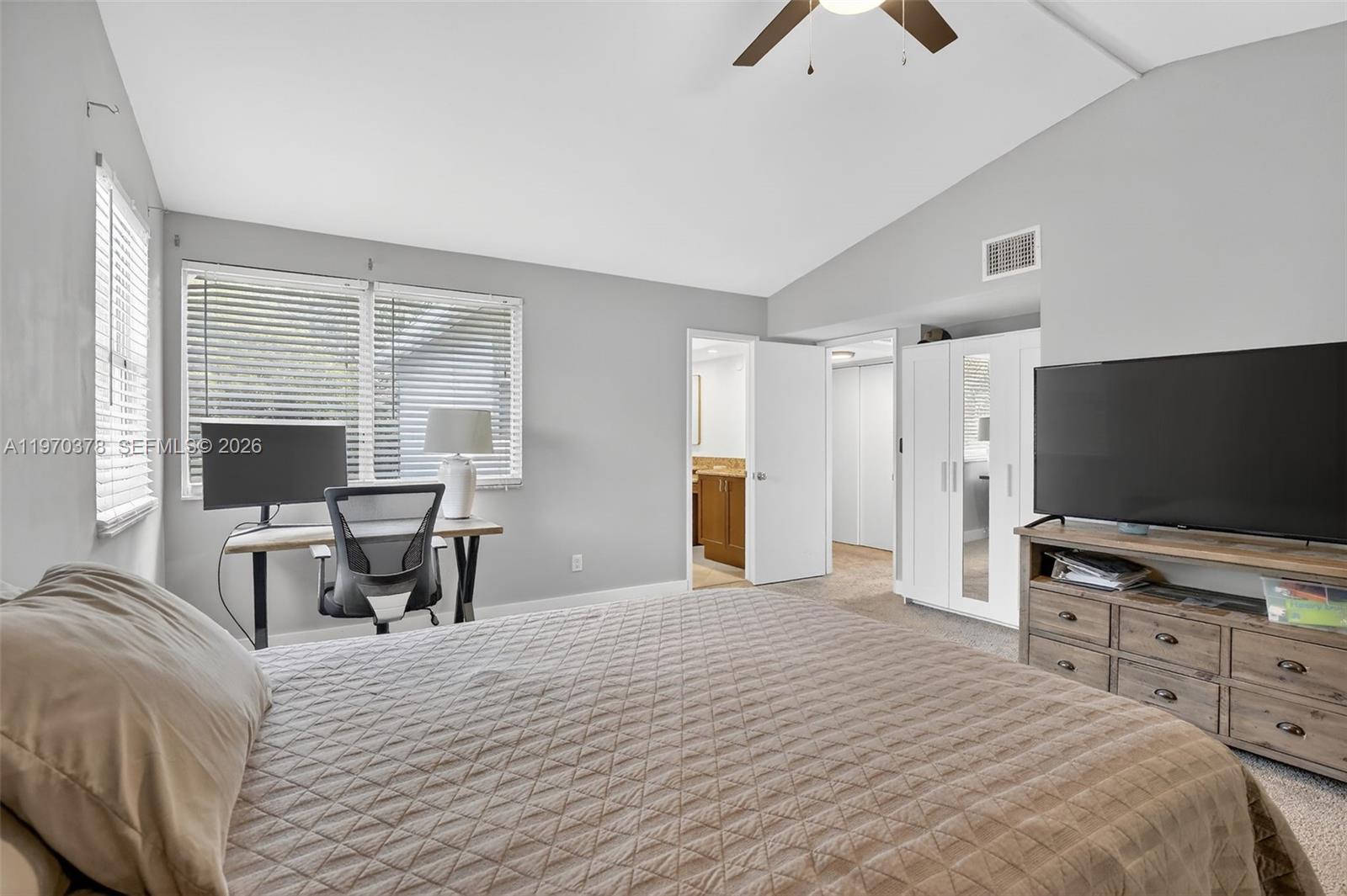 HAWKES BLUFF - Residential