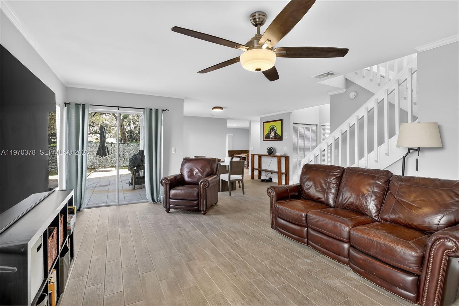 HAWKES BLUFF - Residential