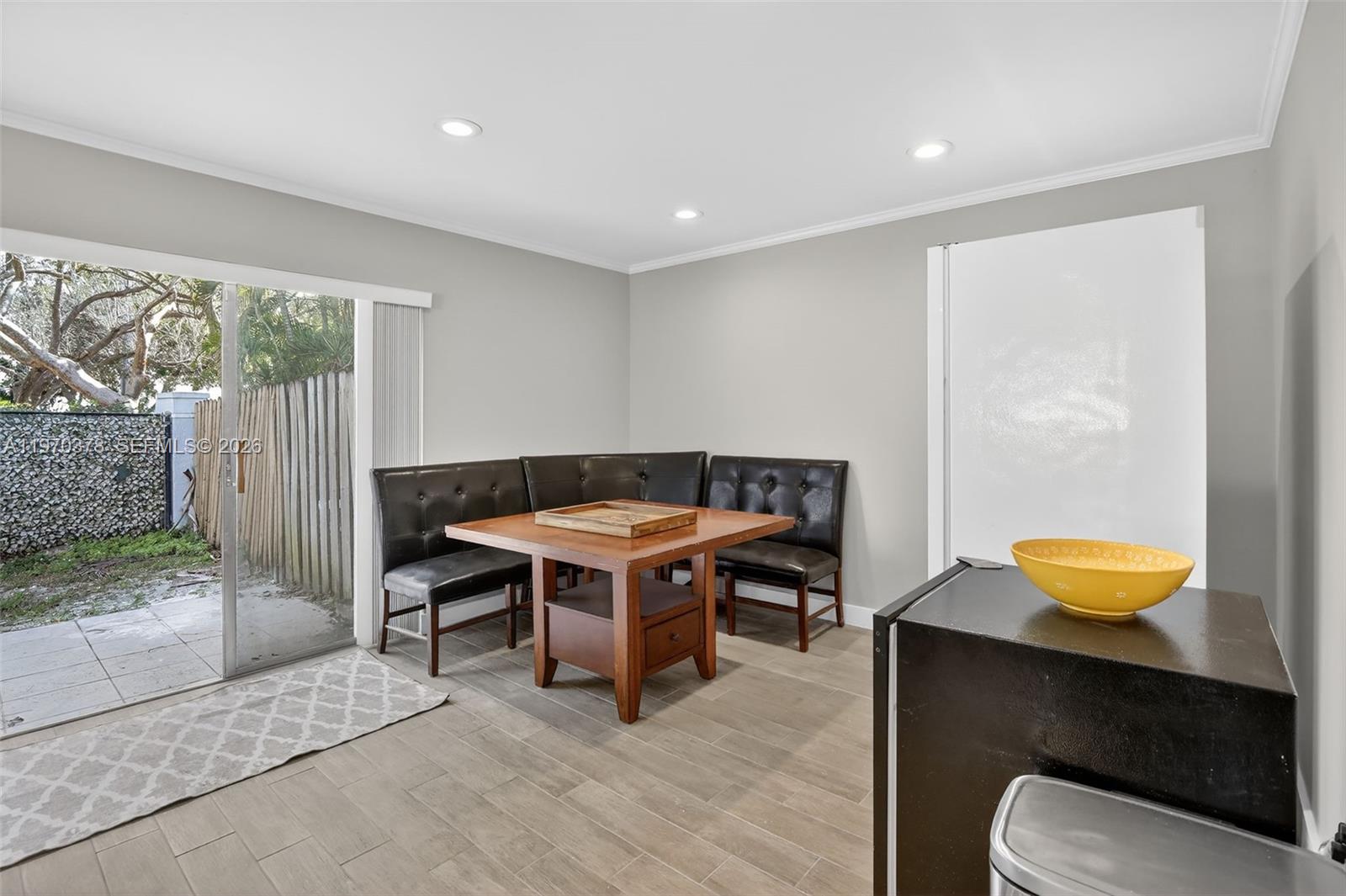 HAWKES BLUFF - Residential