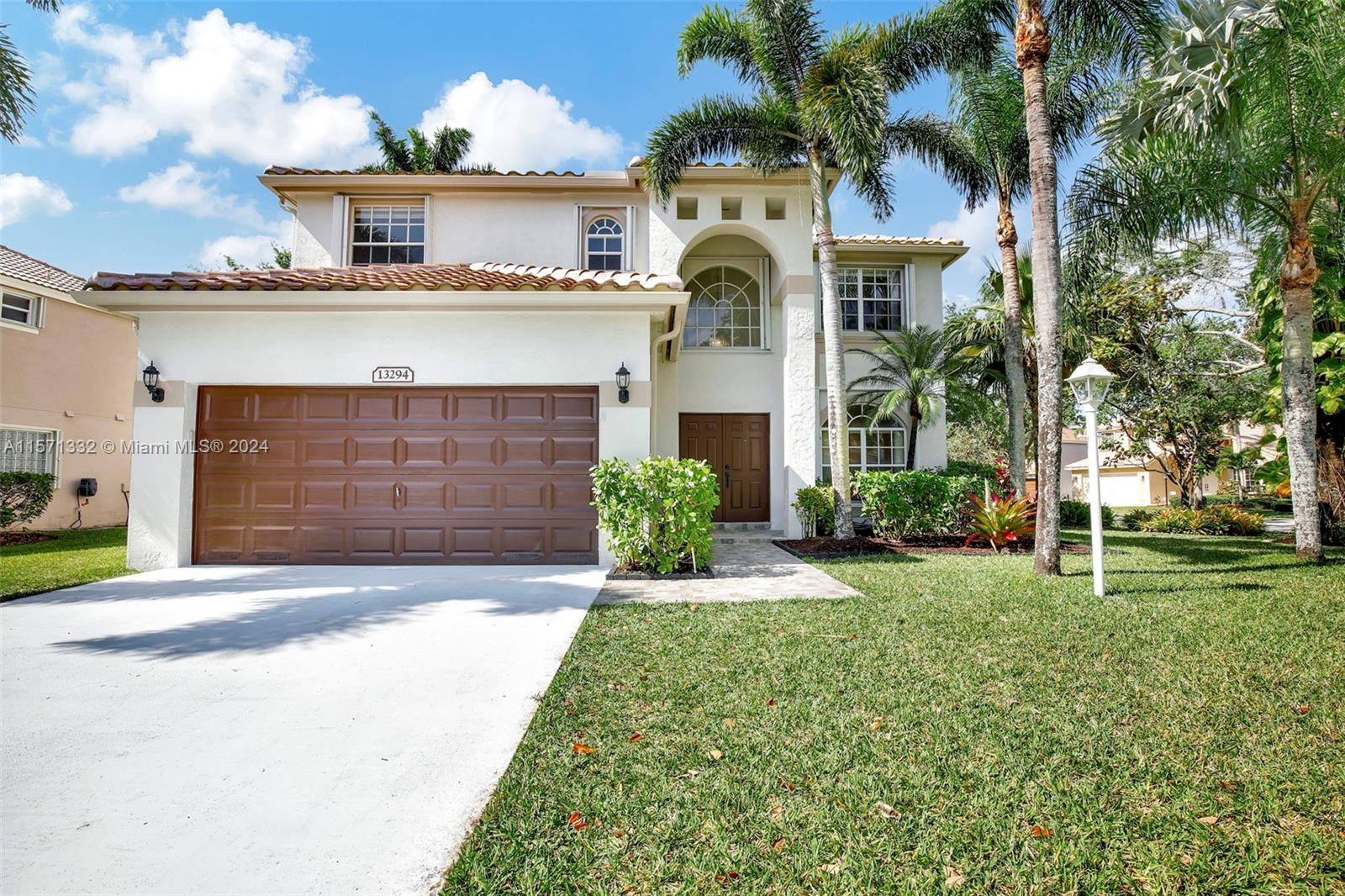 Photo 1 of 13294 Nw 12th St St, Pembroke Pines, Florida, $779,900, Web #: 11571332