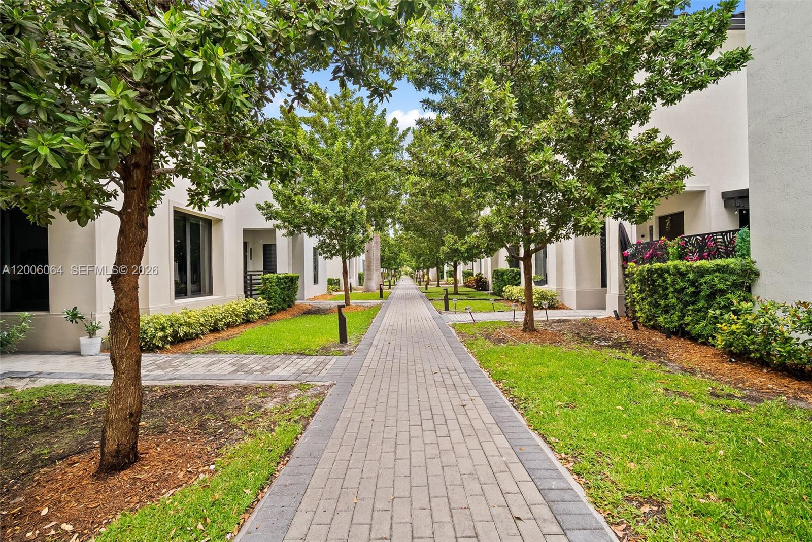 CANARIAS EAST - Residential