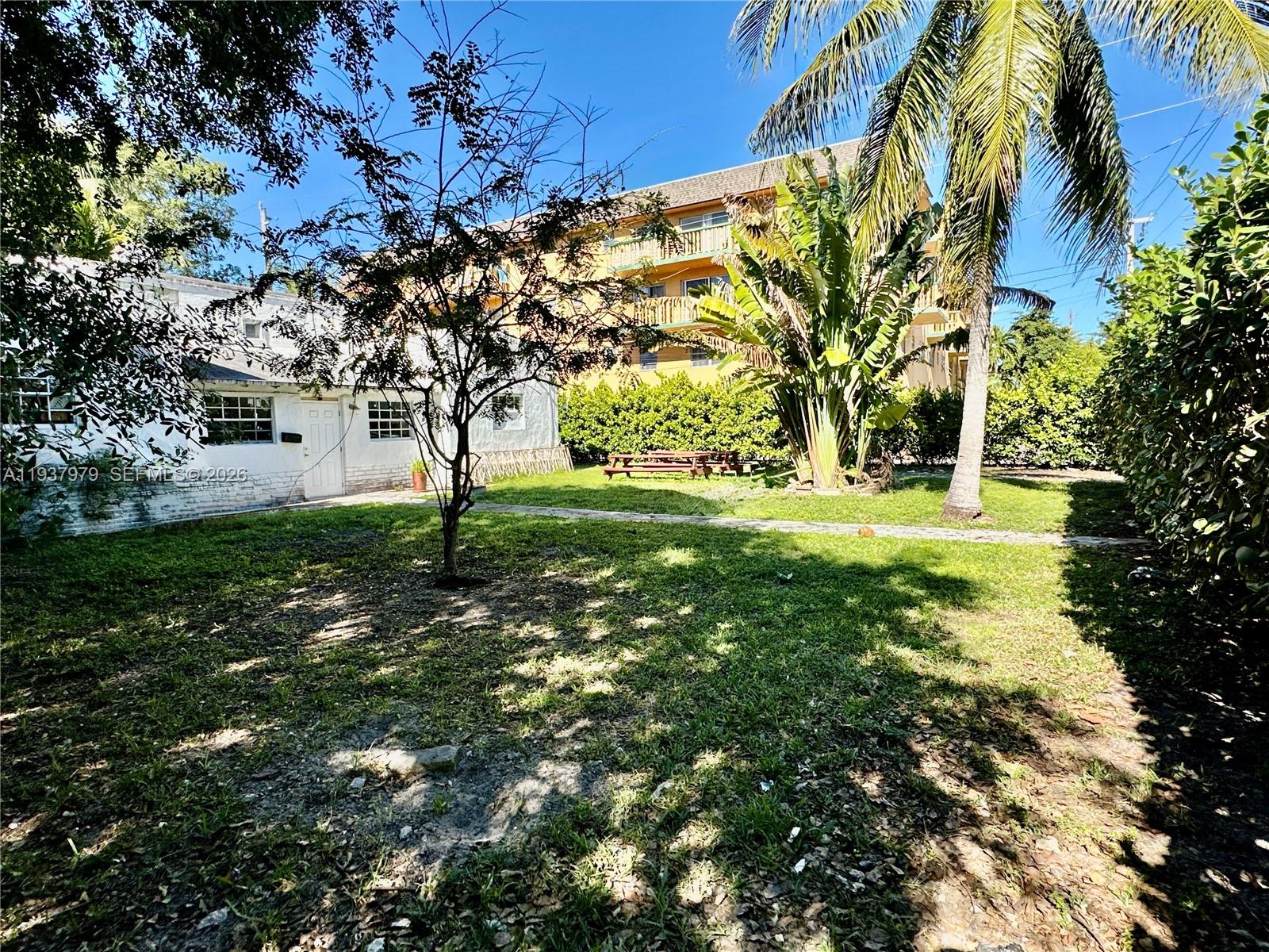 Griffing Biscyane Park Est - Residential