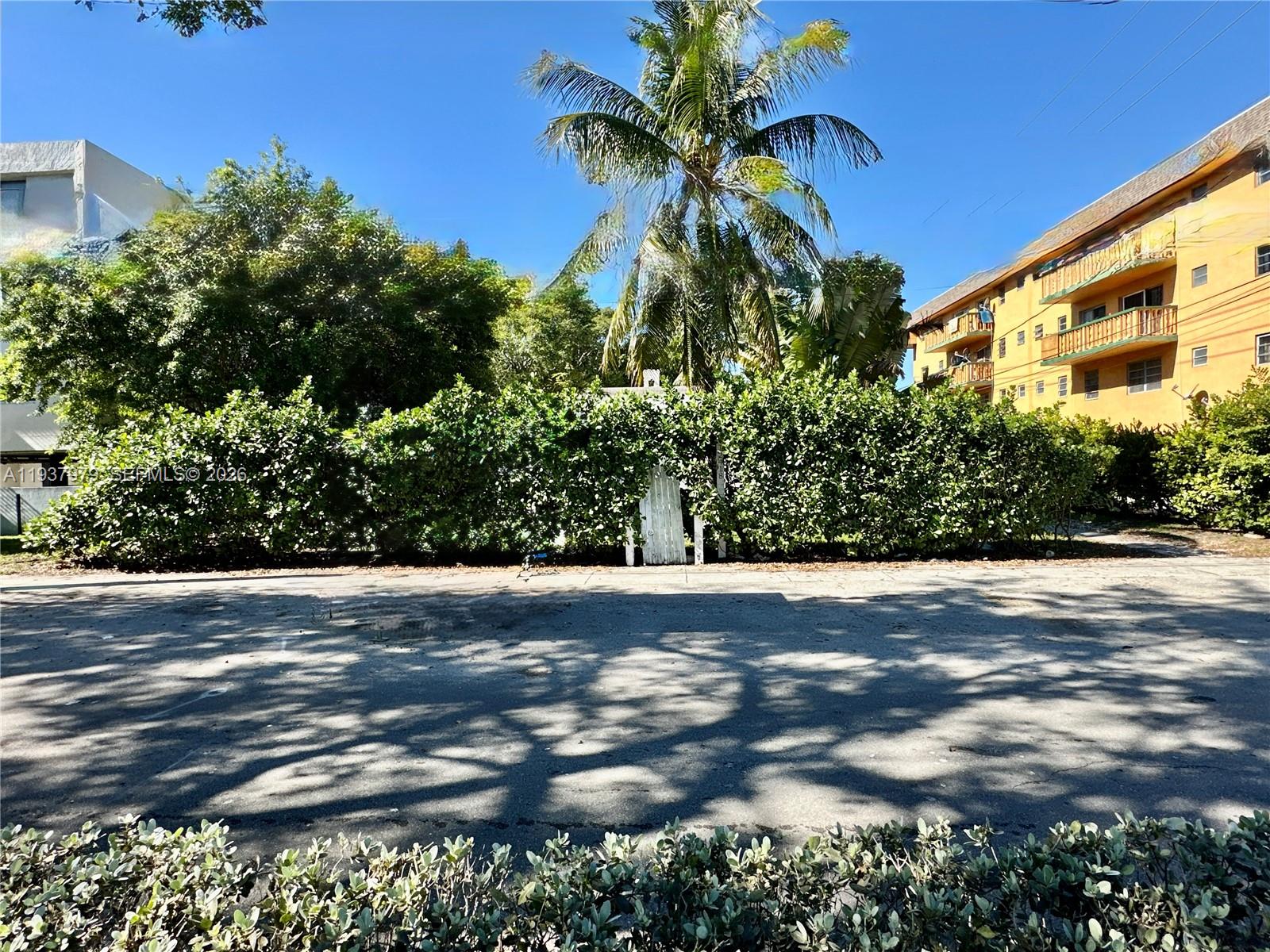 Griffing Biscyane Park Est - Residential