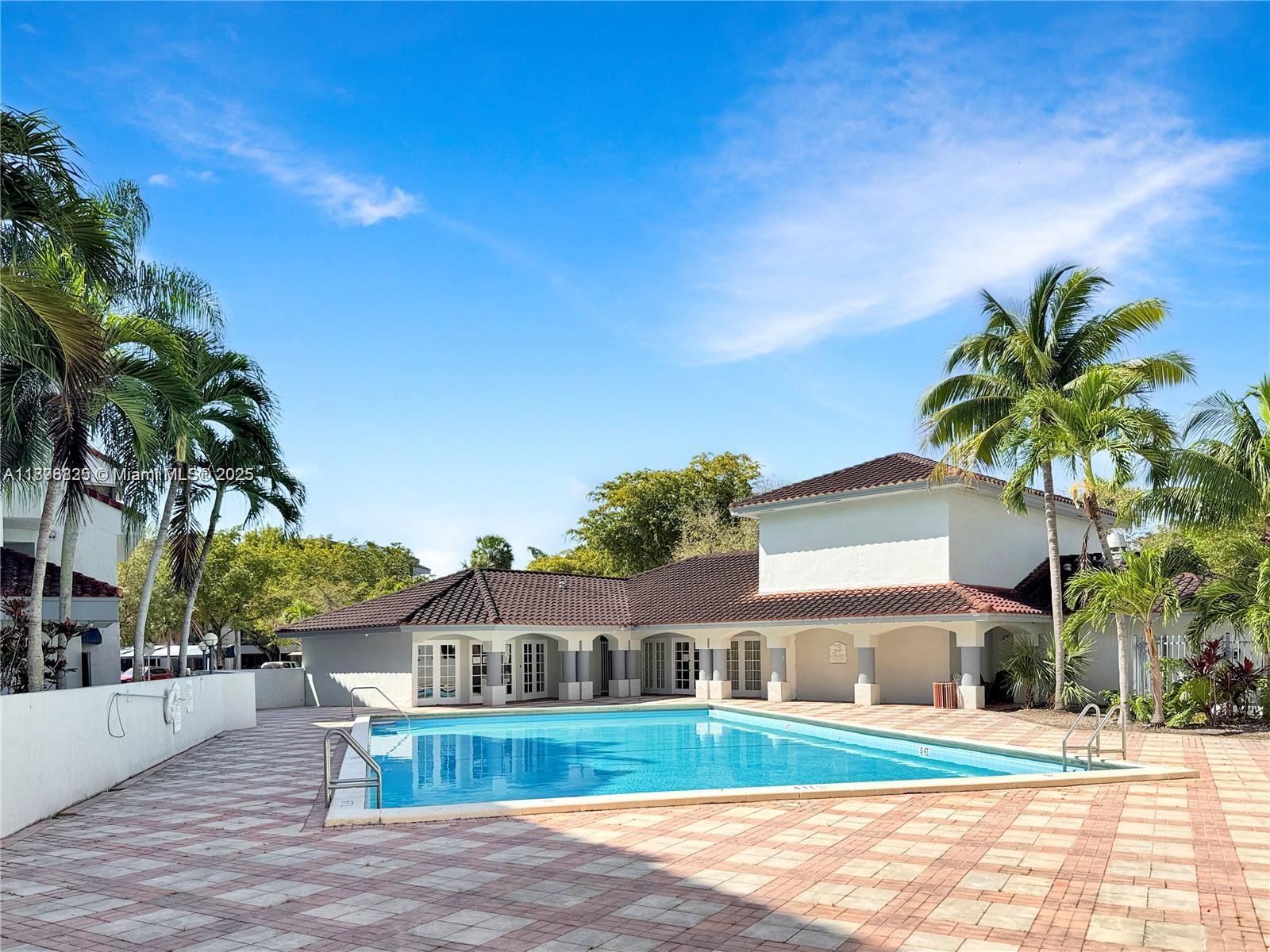 VERABELLA FALLS CONDO - Residential Lease