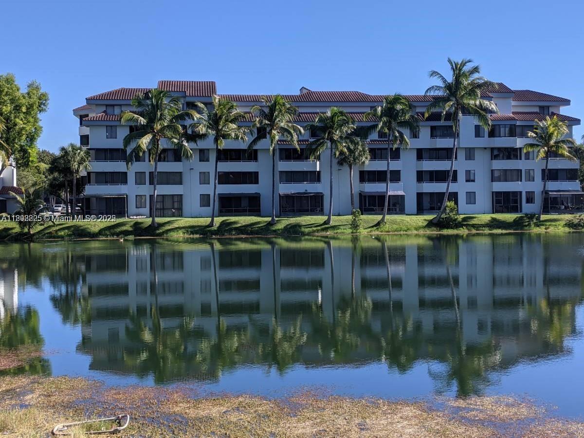 VERABELLA FALLS CONDO - Residential Lease