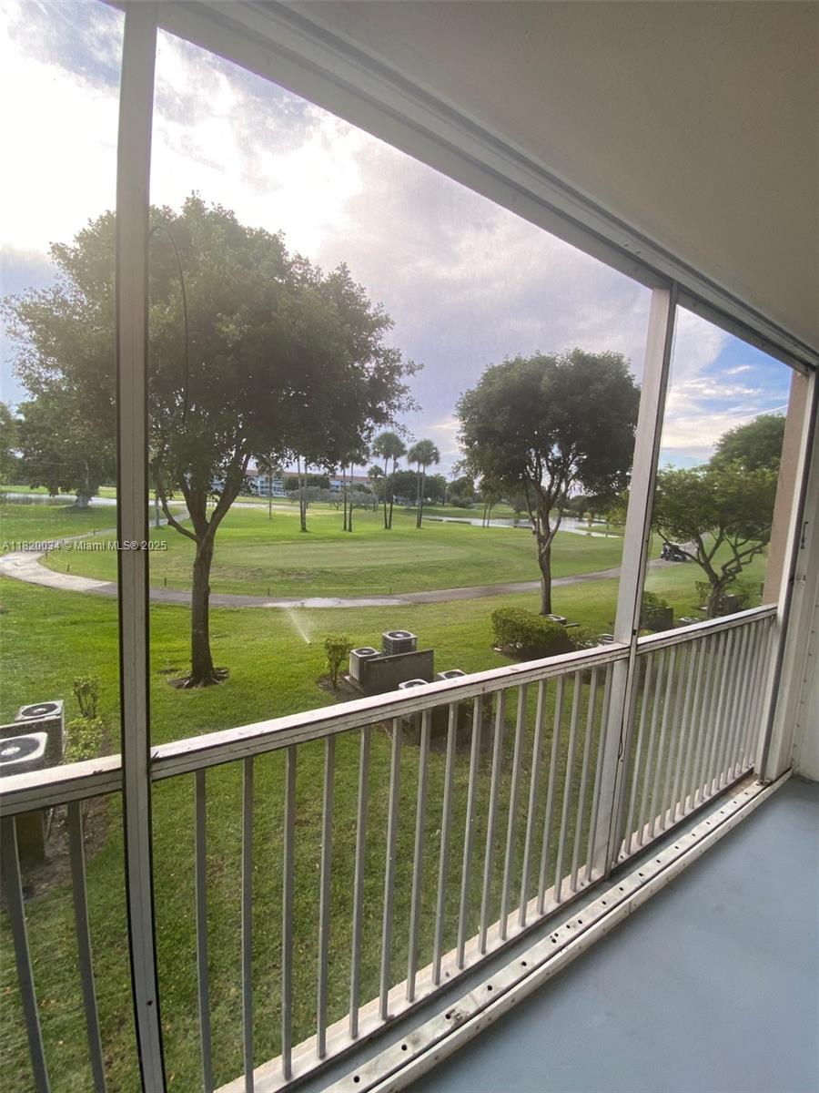 850 Sw 133rd Ter 202B, Pembroke Pines, Miami-Dade County, Florida - 2 Bedrooms  
2 Bathrooms - 