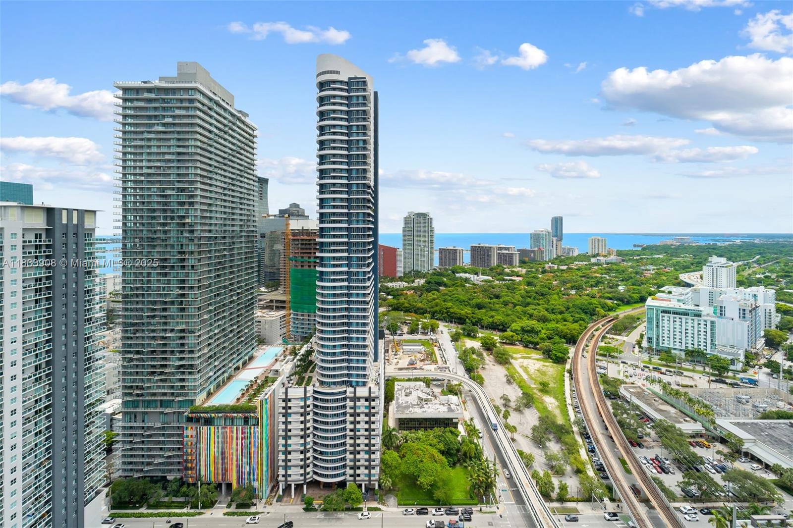 THE AXIS ON BRICKELL COND - Residential