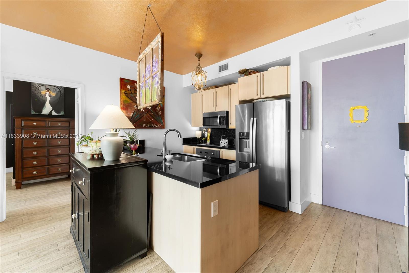 THE AXIS ON BRICKELL COND - Residential