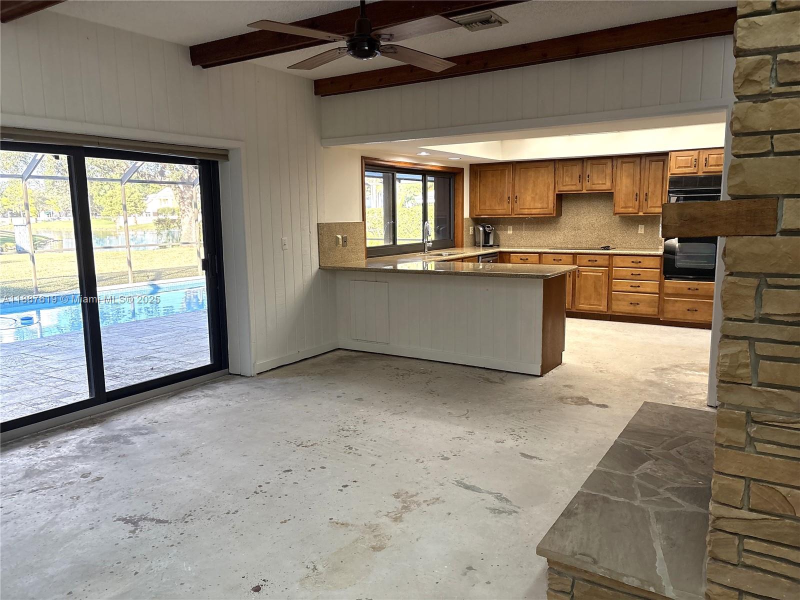 LAGO MAR COLONY - Residential