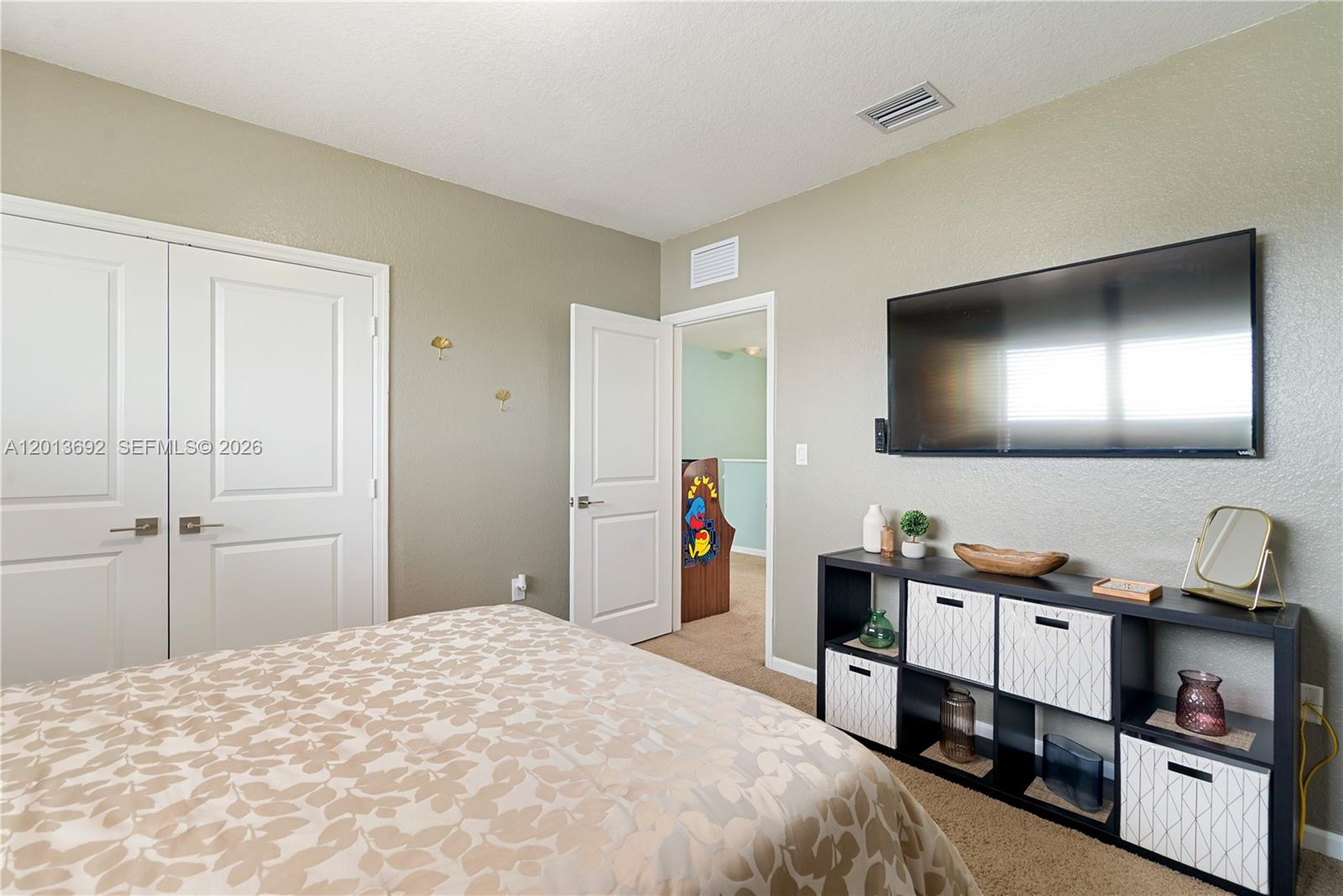 A H AT TURNPIKE SOUTH SEC - Residential