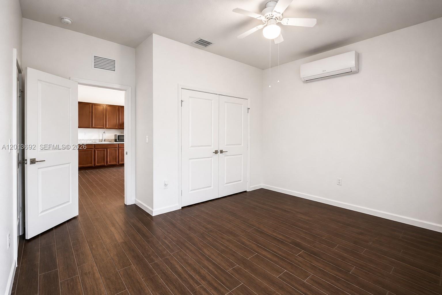 A H AT TURNPIKE SOUTH SEC - Residential