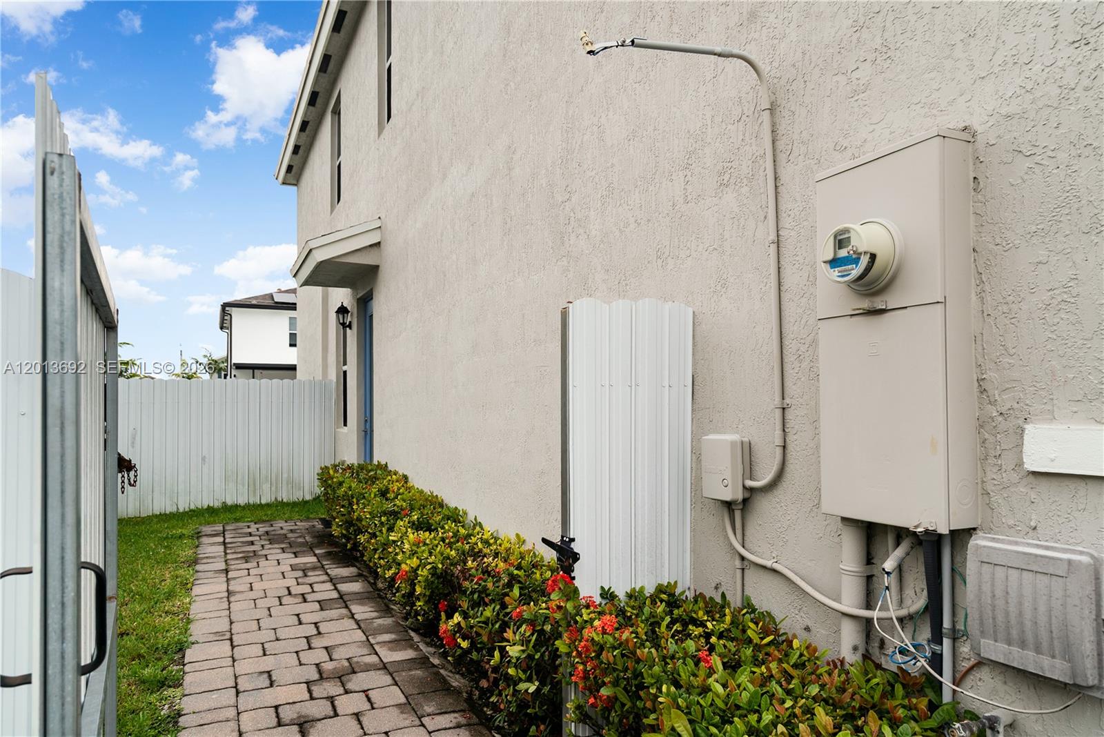 A H AT TURNPIKE SOUTH SEC - Residential