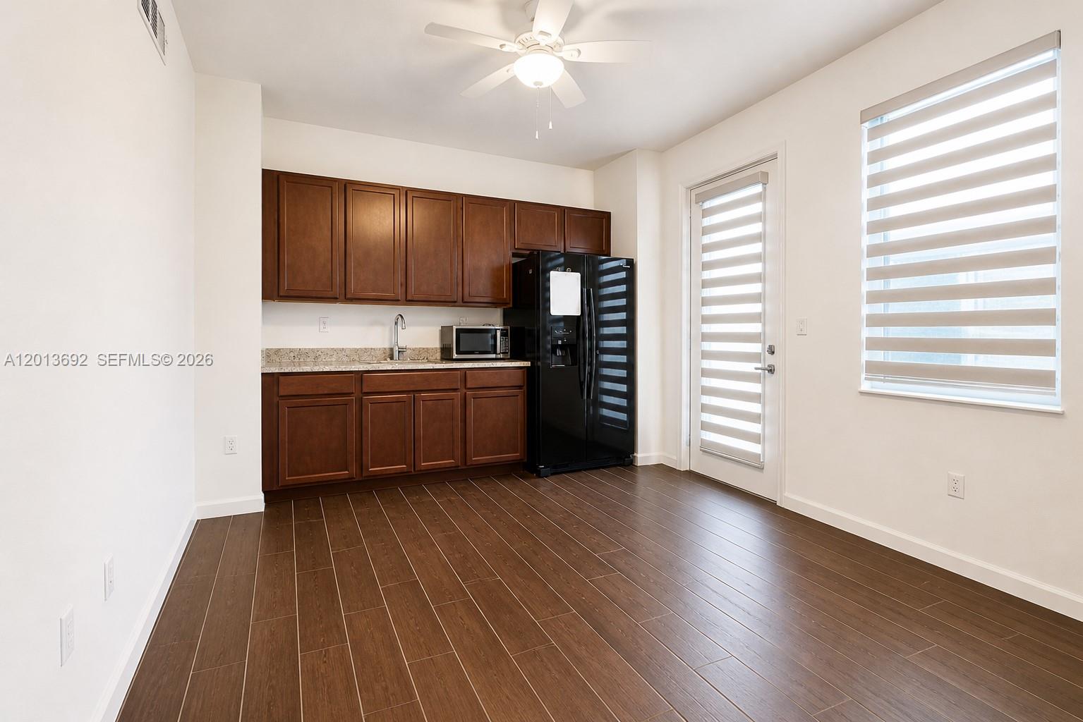A H AT TURNPIKE SOUTH SEC - Residential