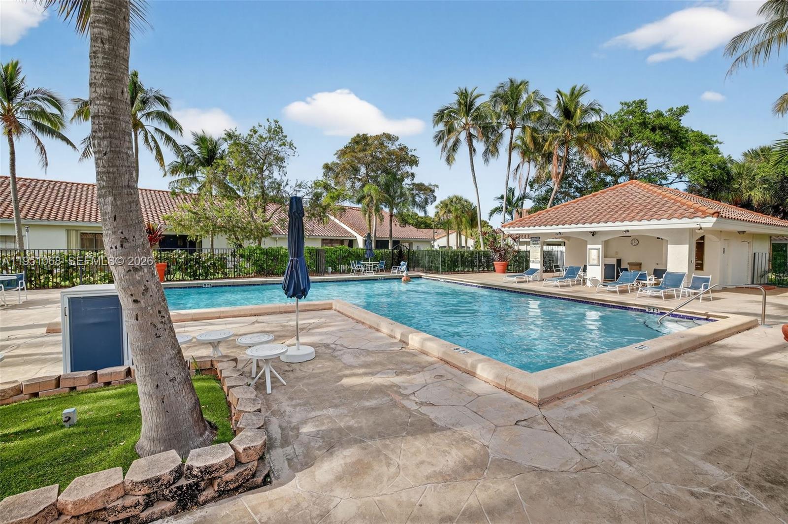 COSTAIN VILLAS HARBOR VIL - Residential