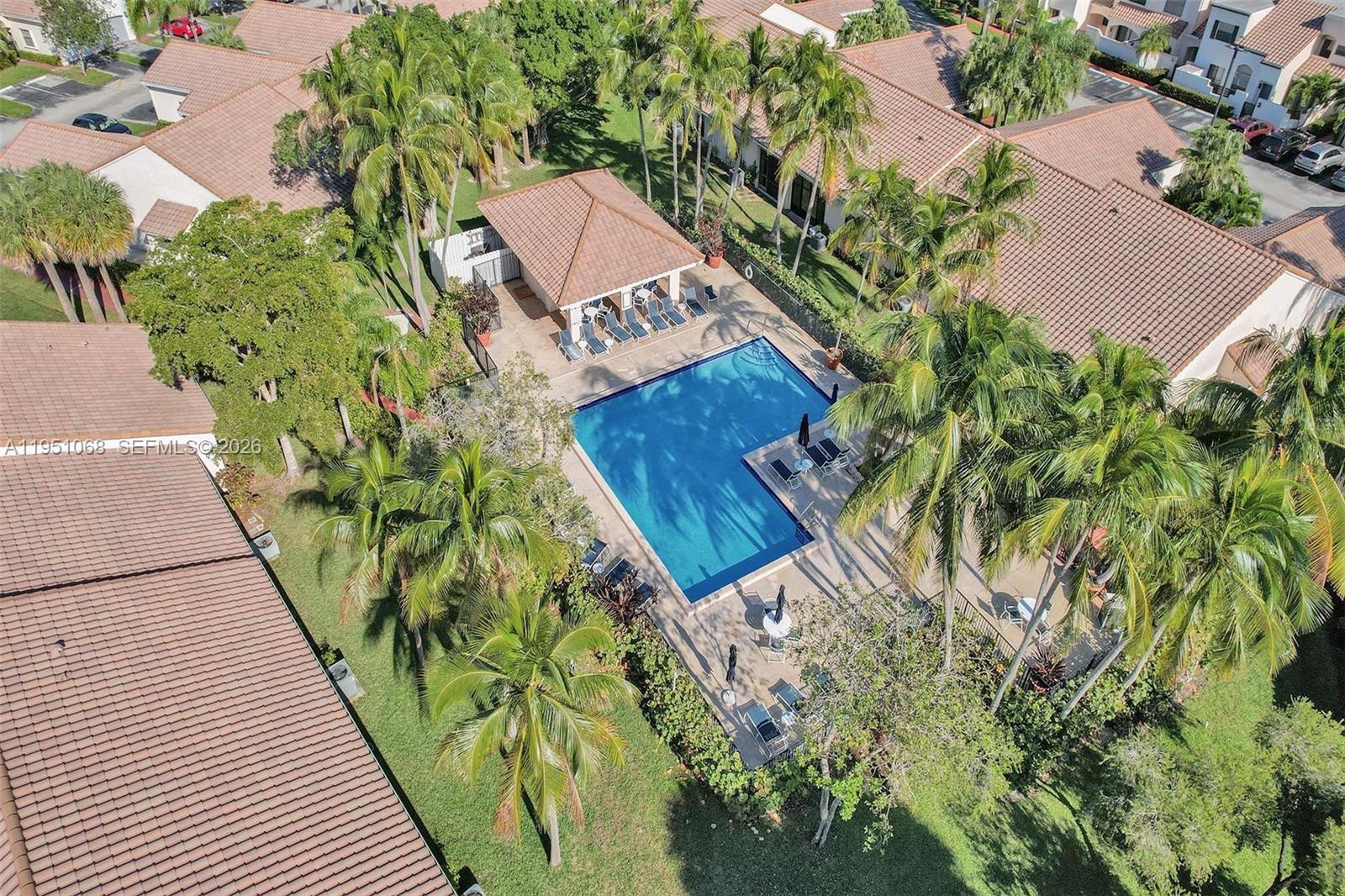 COSTAIN VILLAS HARBOR VIL - Residential