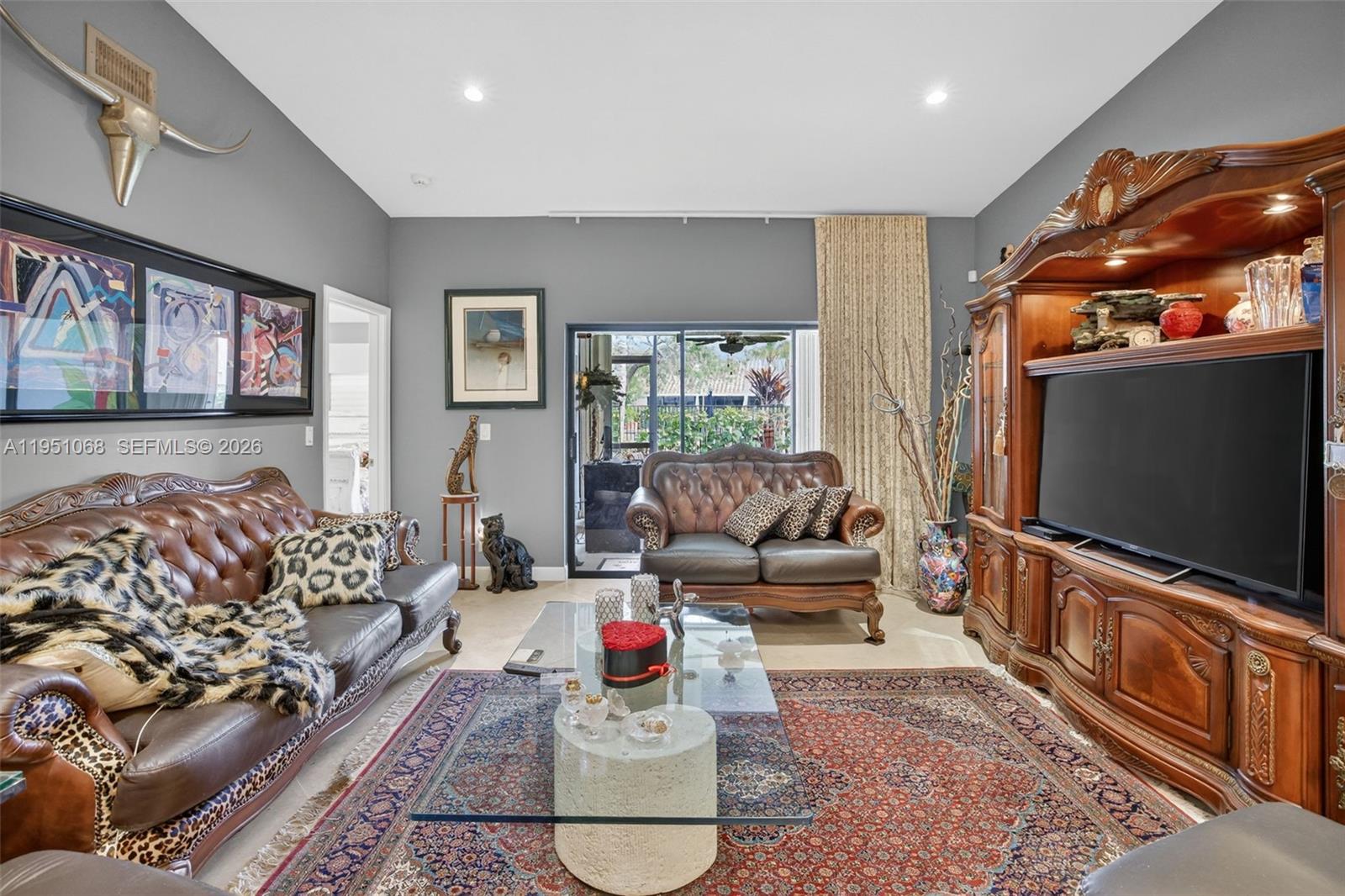 COSTAIN VILLAS HARBOR VIL - Residential