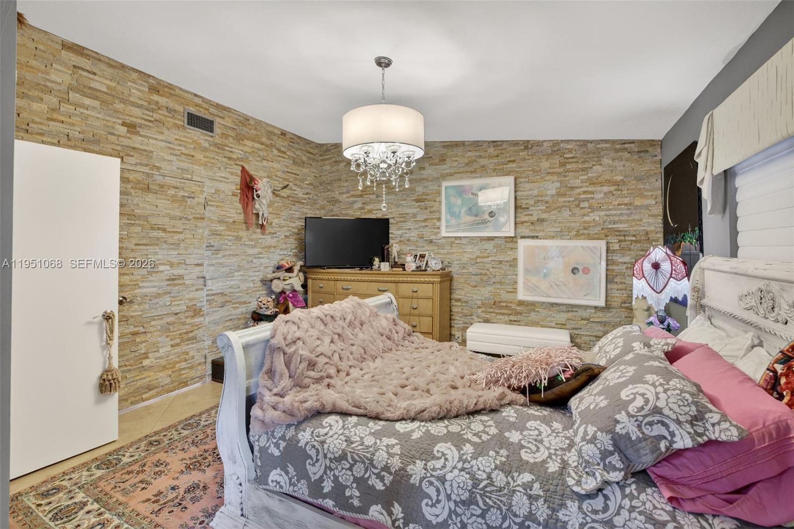 COSTAIN VILLAS HARBOR VIL - Residential