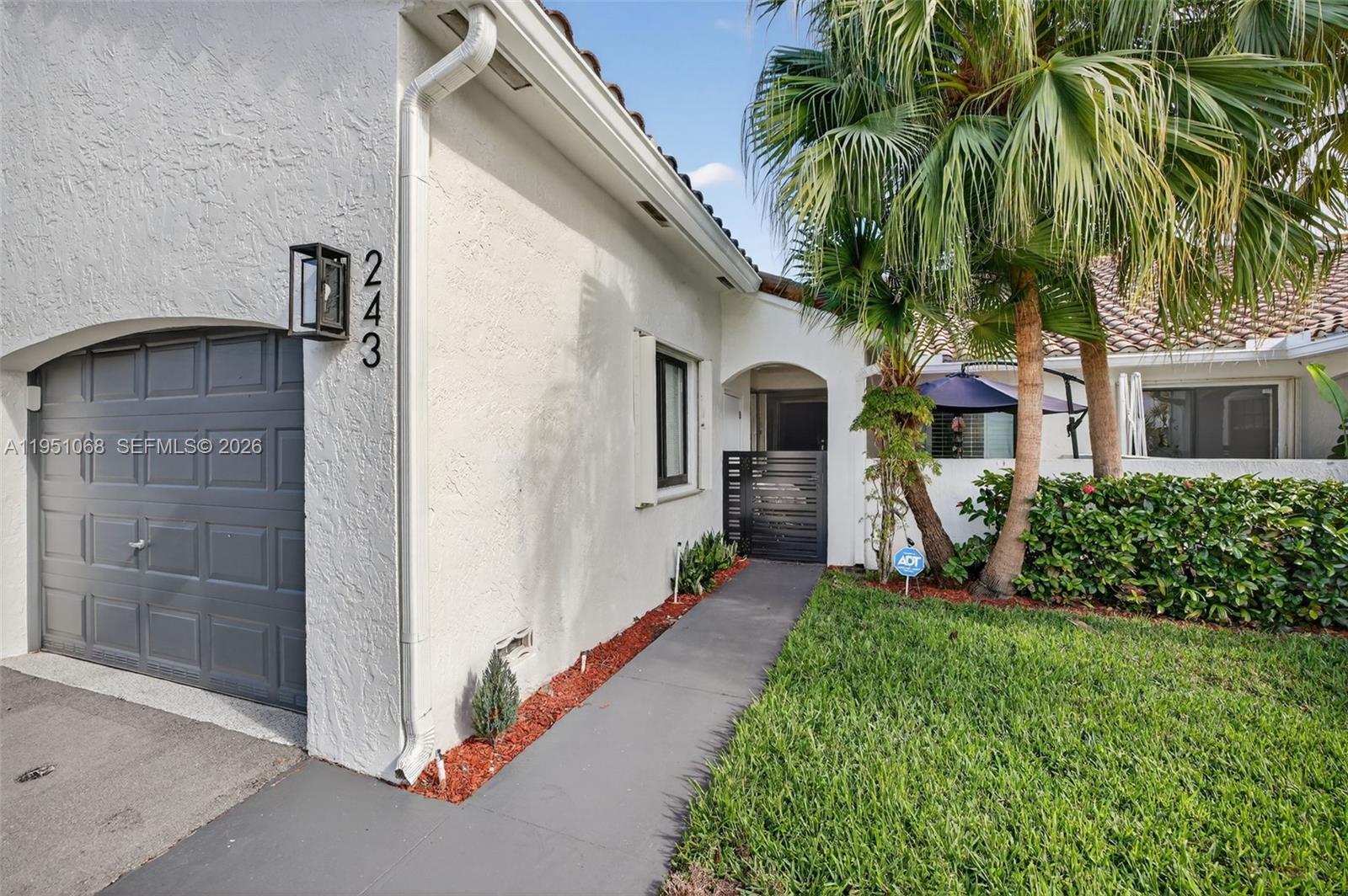 COSTAIN VILLAS HARBOR VIL - Residential