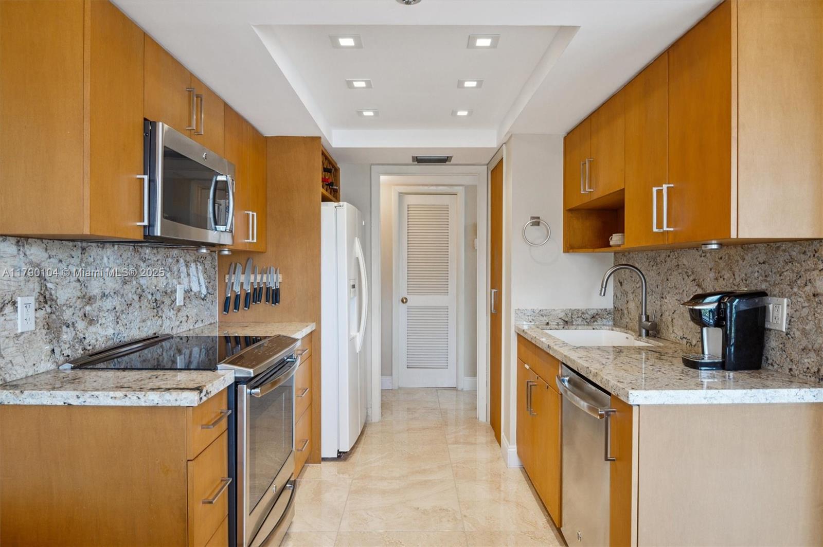 ANCHOR BAY CLUB CONDO - Residential