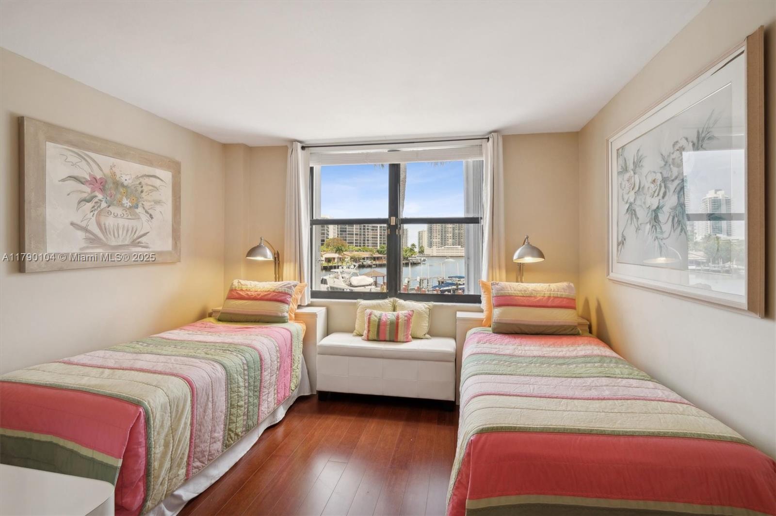 ANCHOR BAY CLUB CONDO - Residential