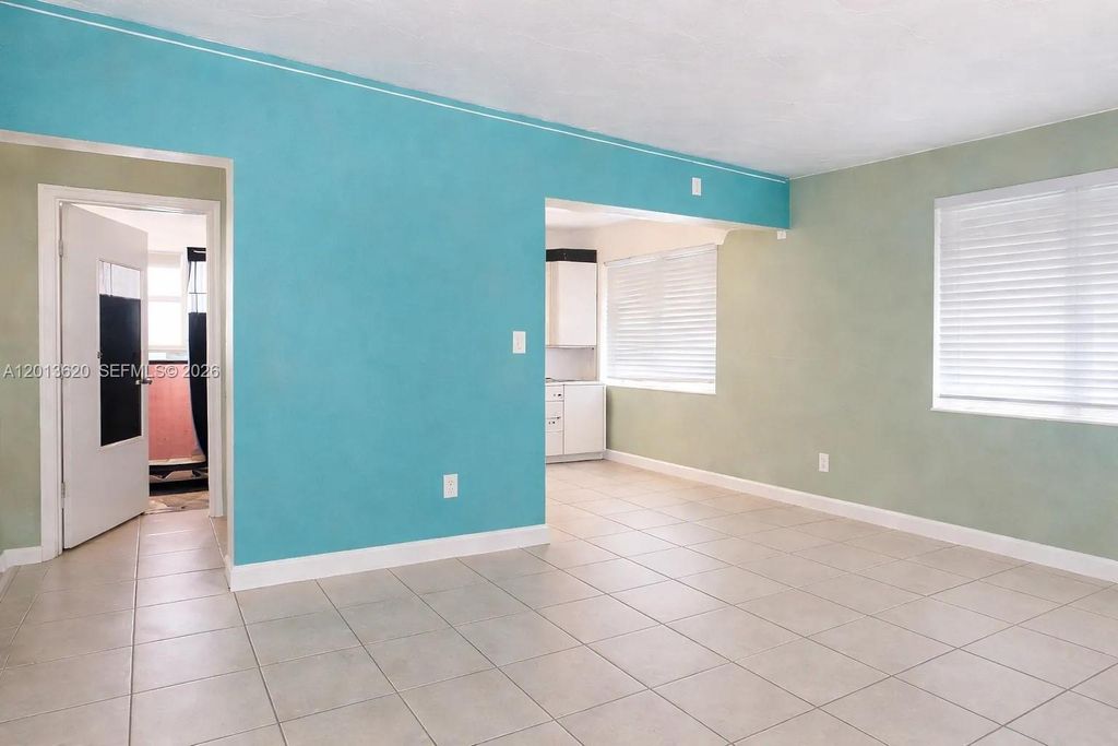 Photo of 1001 NE 10th St #2, Hallandale Beach, FL 33009 (MLS # A12013620)
