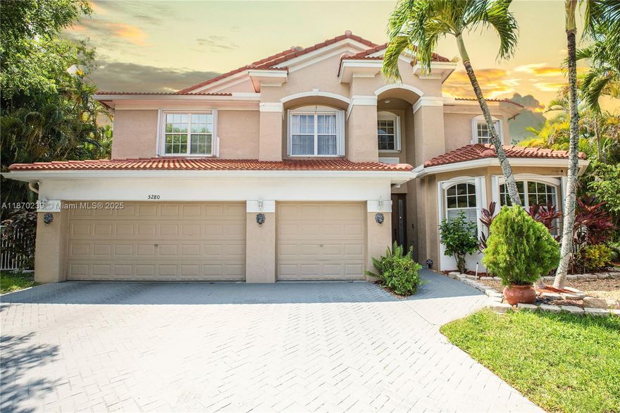 Spacious 6-bedroom + den, 3 ½ bath pool home with a 3-car garage. Perfect for families and entertaining, this home is near top-rated A+ schools, shopping, and major highways. The master bedroom offers two walk-in closets. The upgraded kitchen features wood cabinets, granite countertops, and stainless steel appliances. The first floor has Spanish porcelain floors and 8-foot doors. Smart home technology includes switches, smoke detectors, thermostats, and Ubiquiti Wi-Fi. Enjoy a private backyard with a screened-in lanai, heated saltwater pool, and jacuzzi. Accordion hurricane shutters ensure added safety.