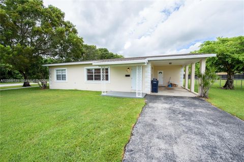 Tiny photo for 640 SW 5th Ave, Florida City, FL 33034 (MLS # A12005138)