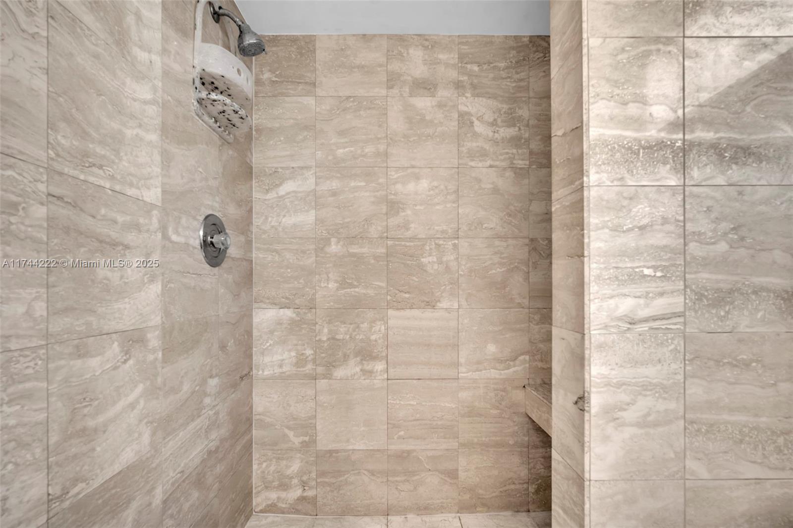 NO 125 PALM-AIRE COUNTRY - Residential