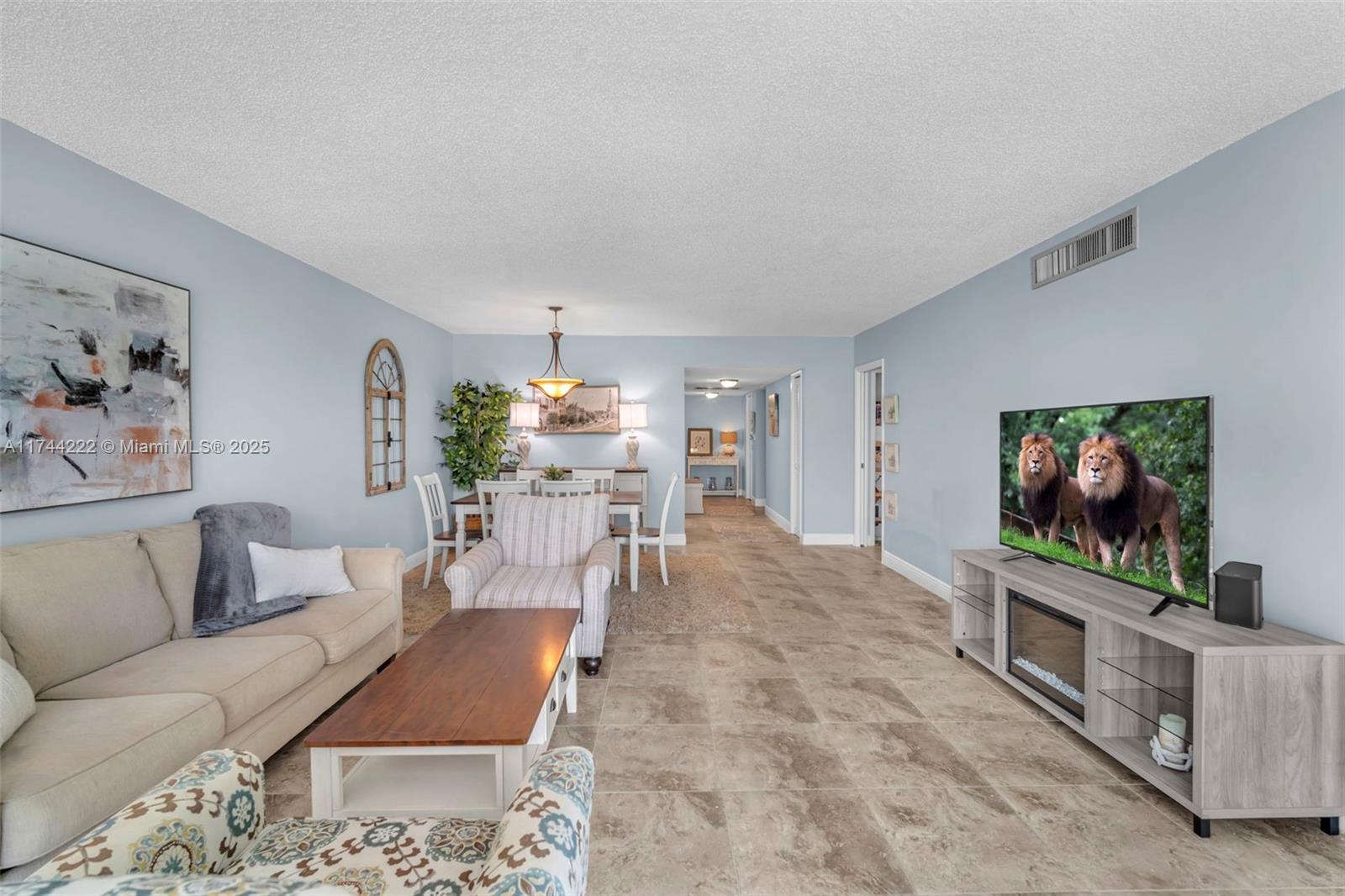 4000 Cypress Grove Way 210