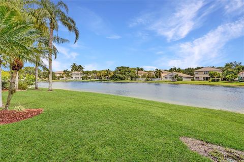 Single Family Residence in Weston FL 16427 Ruby Lake Lk 31.jpg