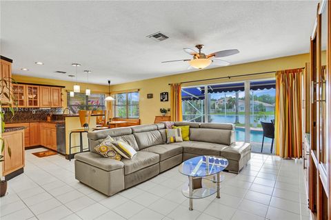 Single Family Residence in Weston FL 16427 Ruby Lake Lk 8.jpg