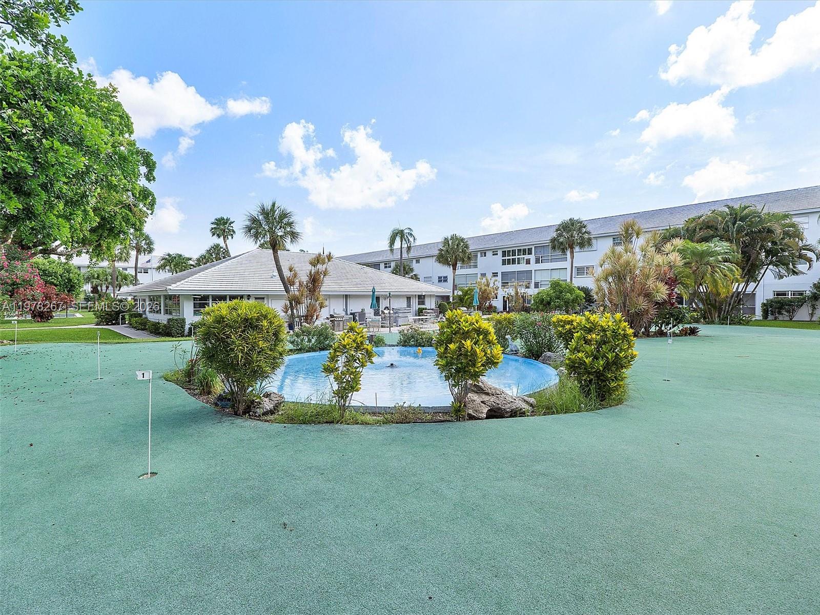 LIGHTHOUSE POINT GARDENS - Residential