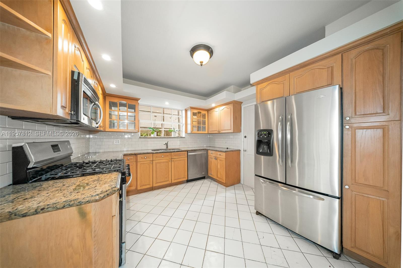 BAYSHORE UNIT NO 3 - Residential