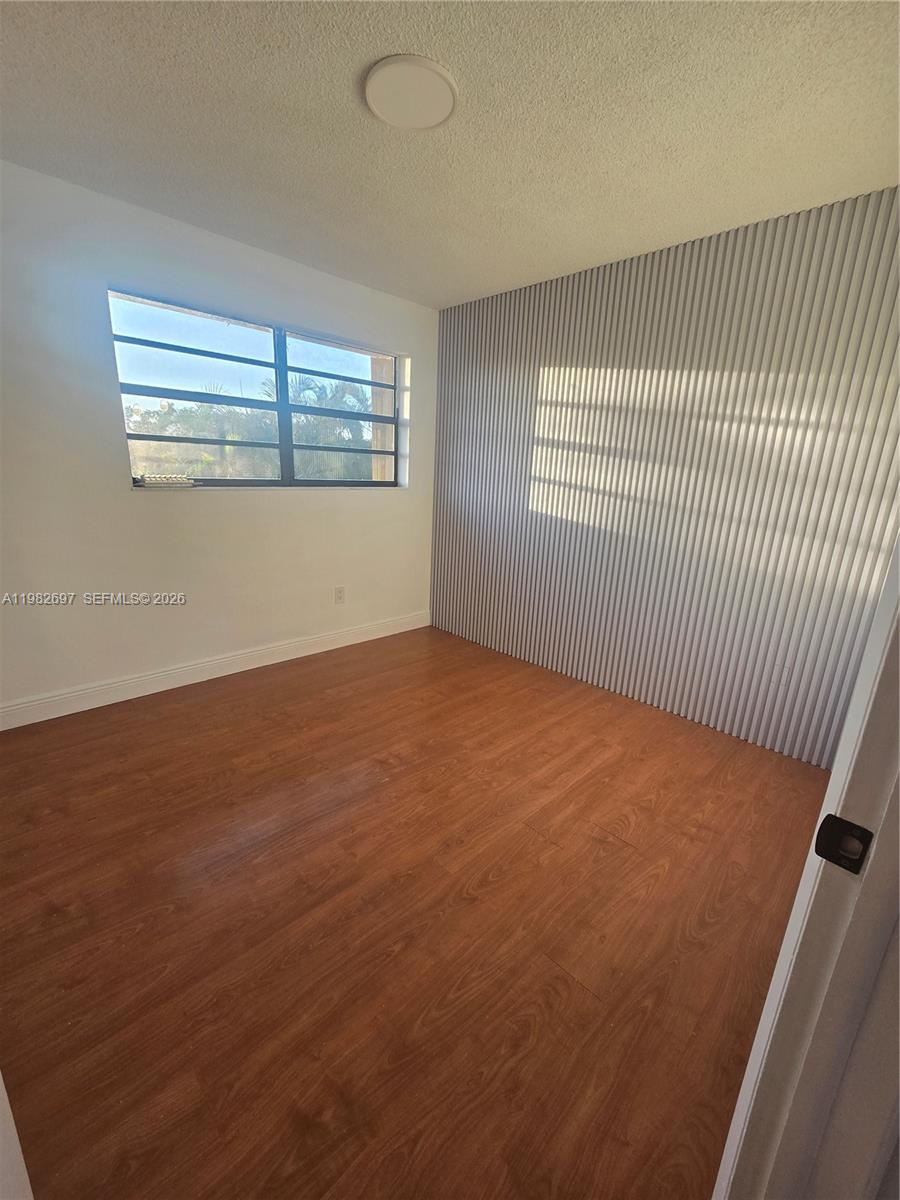 THE PARK TOWNHOMES CONDO - Residential