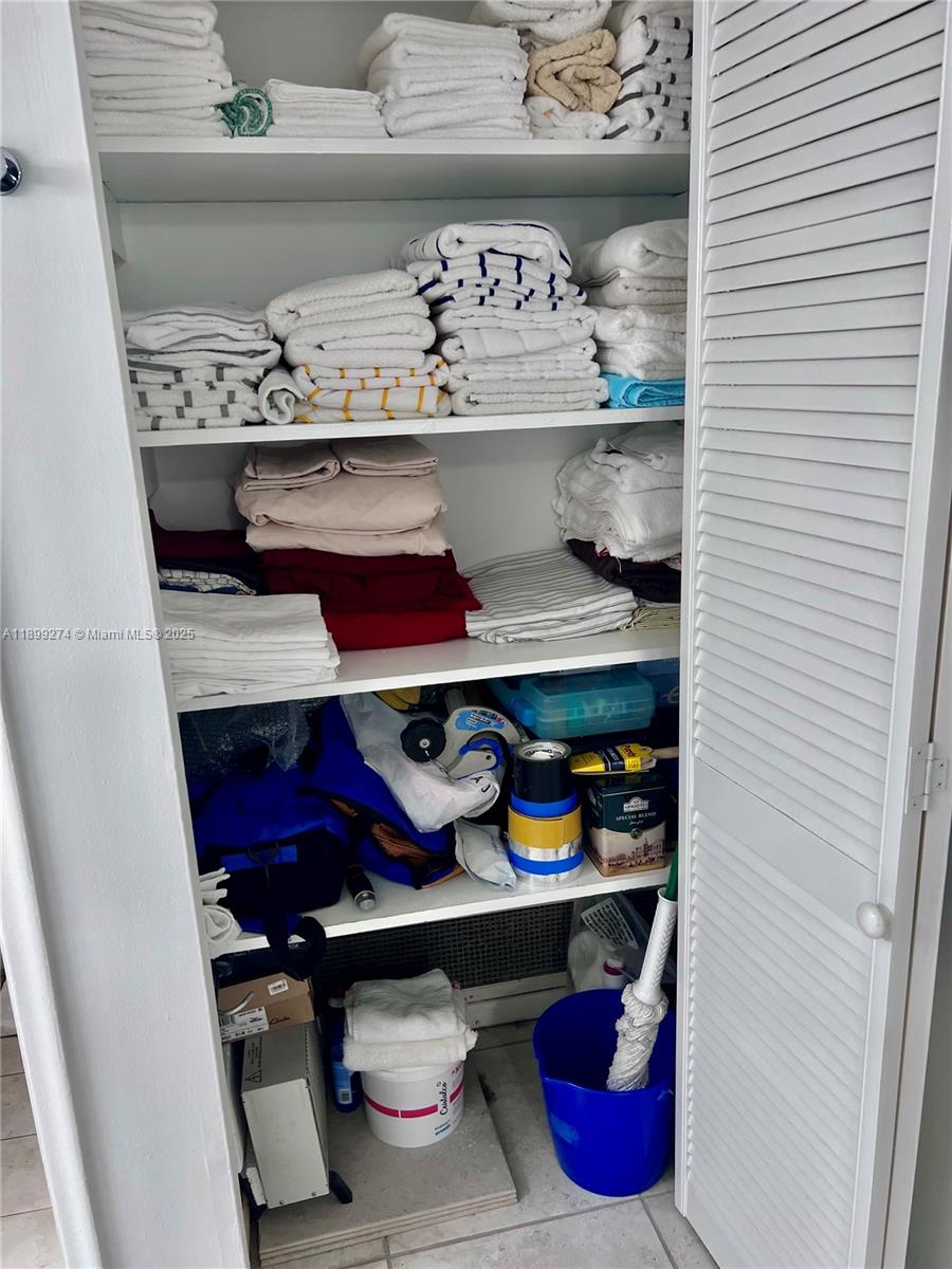 VILLA BAY VISTA CONDO - Residential