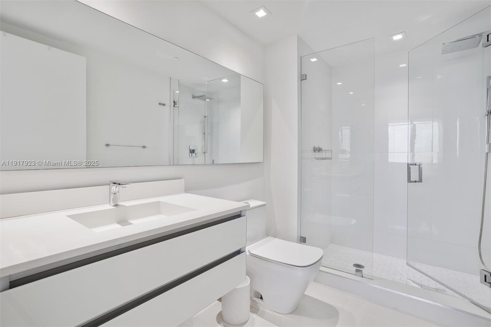 BEACH CLUB THREE CONDO - Residential