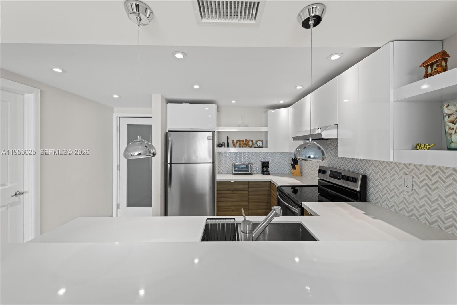 West Bay Gardens Condo - Residential