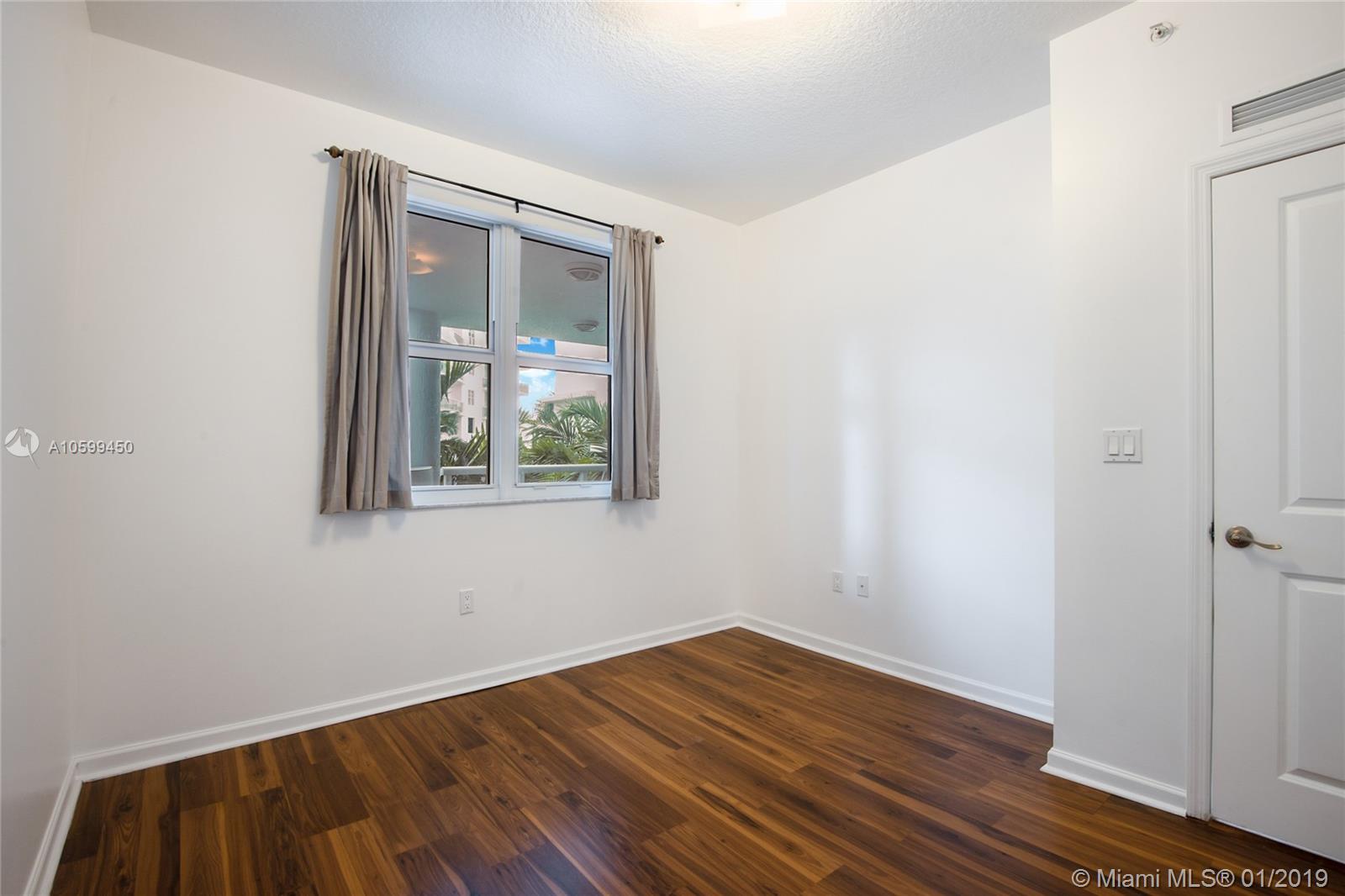 360 CONDO C - Residential