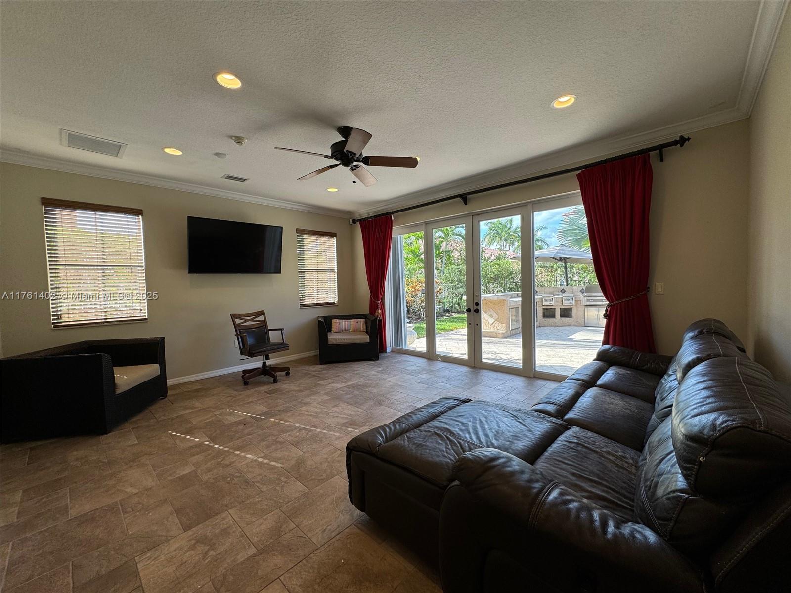 SECTOR 2-PARCELS 1 2 3 4 - Residential