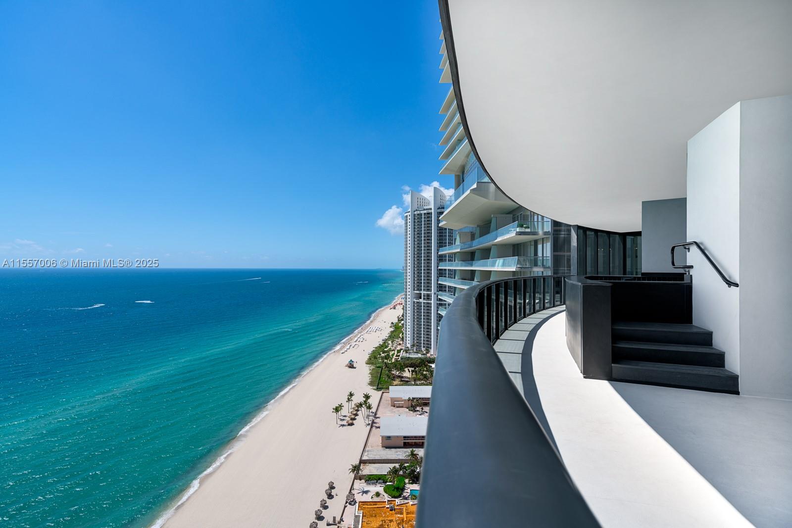 18555 COLLINS AVENUE COND - Residential