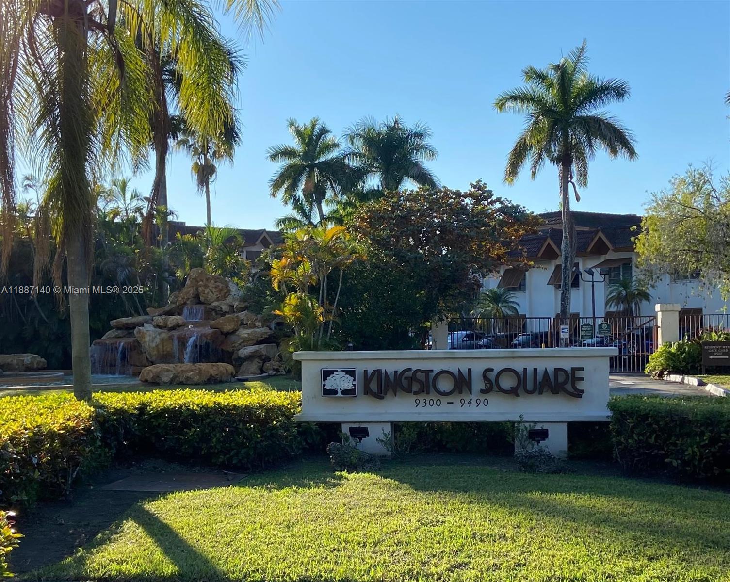 KINGSTON SQUARE CONDO - Residential