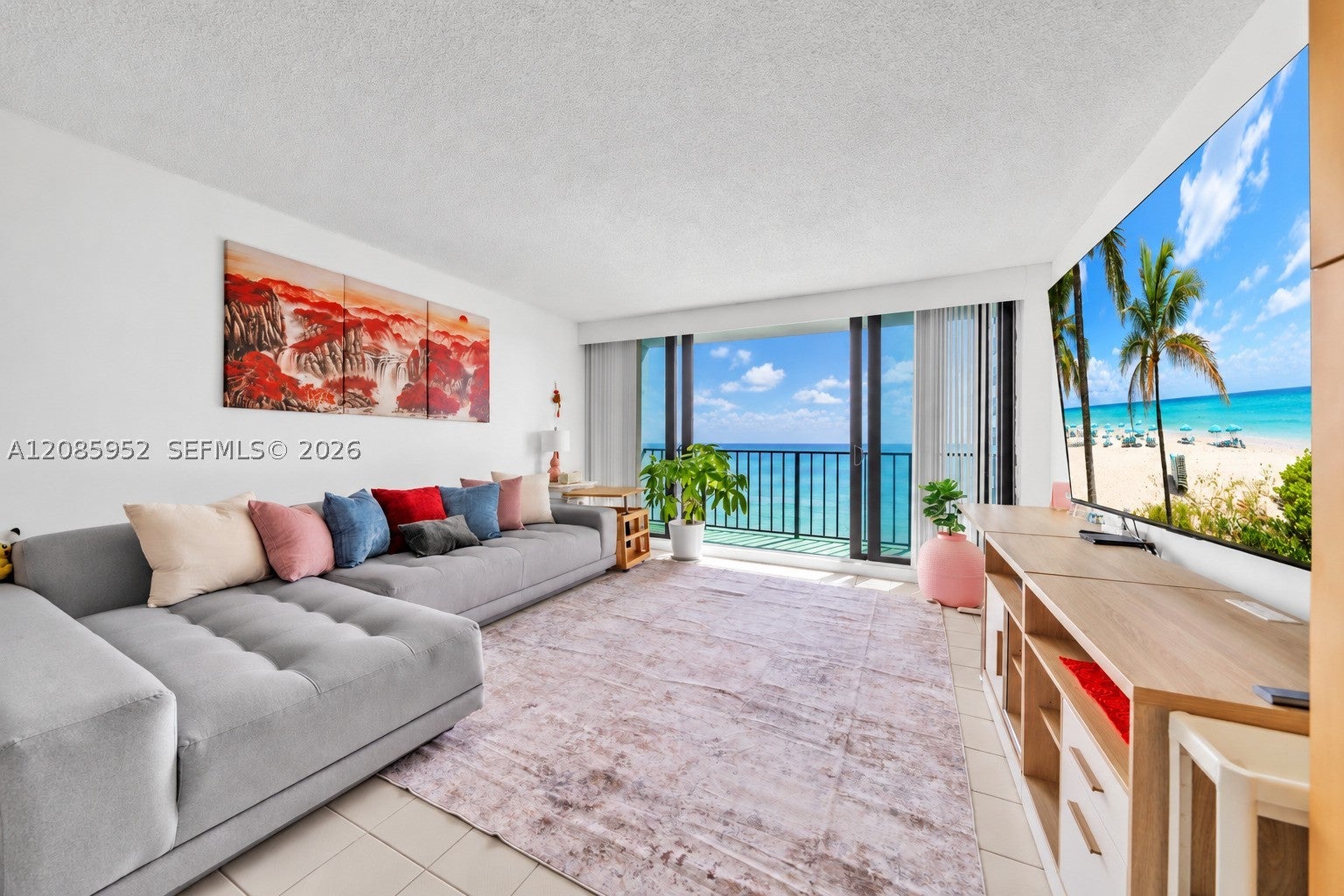 2401 S Ocean Dr 1702, Hollywood, FL, 33019/$398,000 2 2401 S Ocean Dr 1702