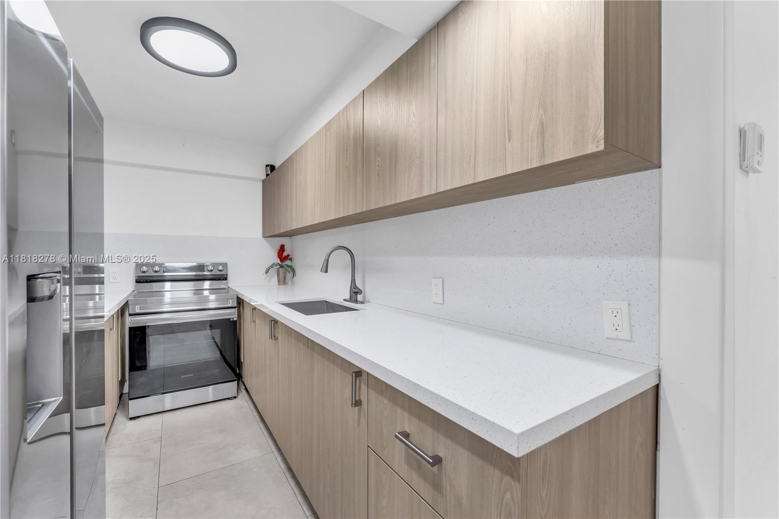 HARBOUR POINTE OF MIAMI C - Residential