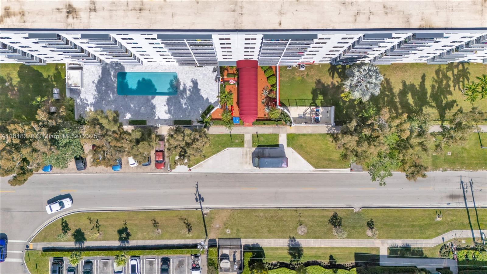 HARBOUR POINTE OF MIAMI C - Residential