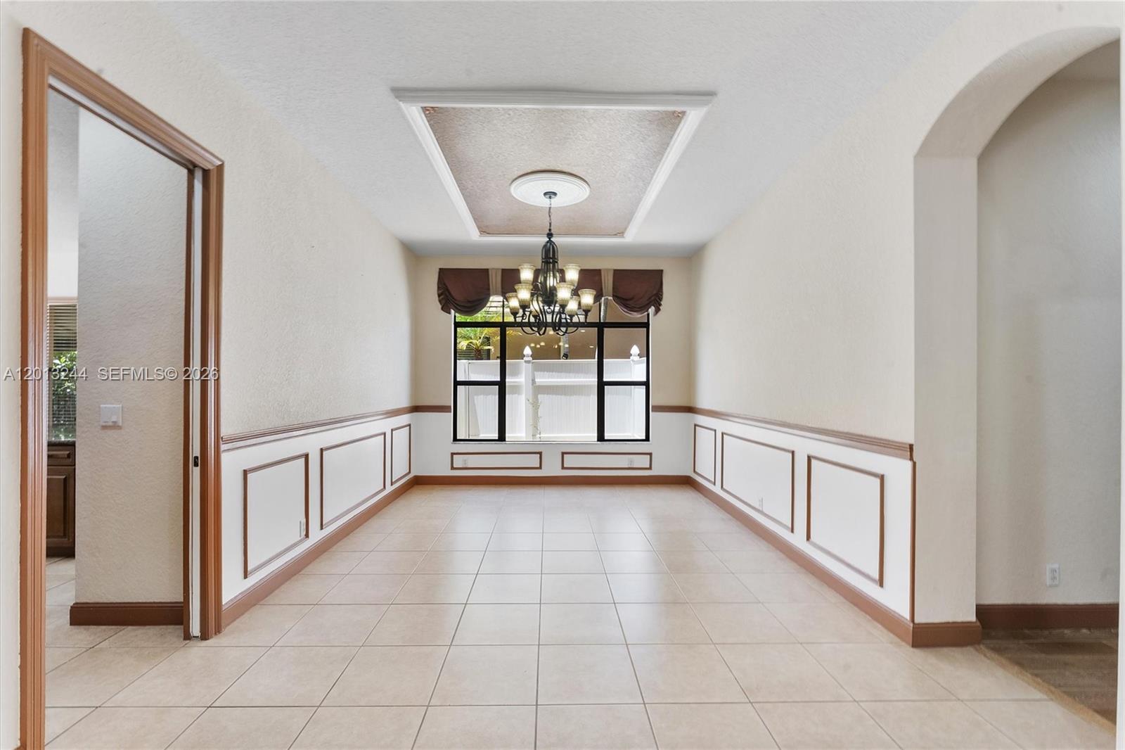 VERSAILLES - Residential
