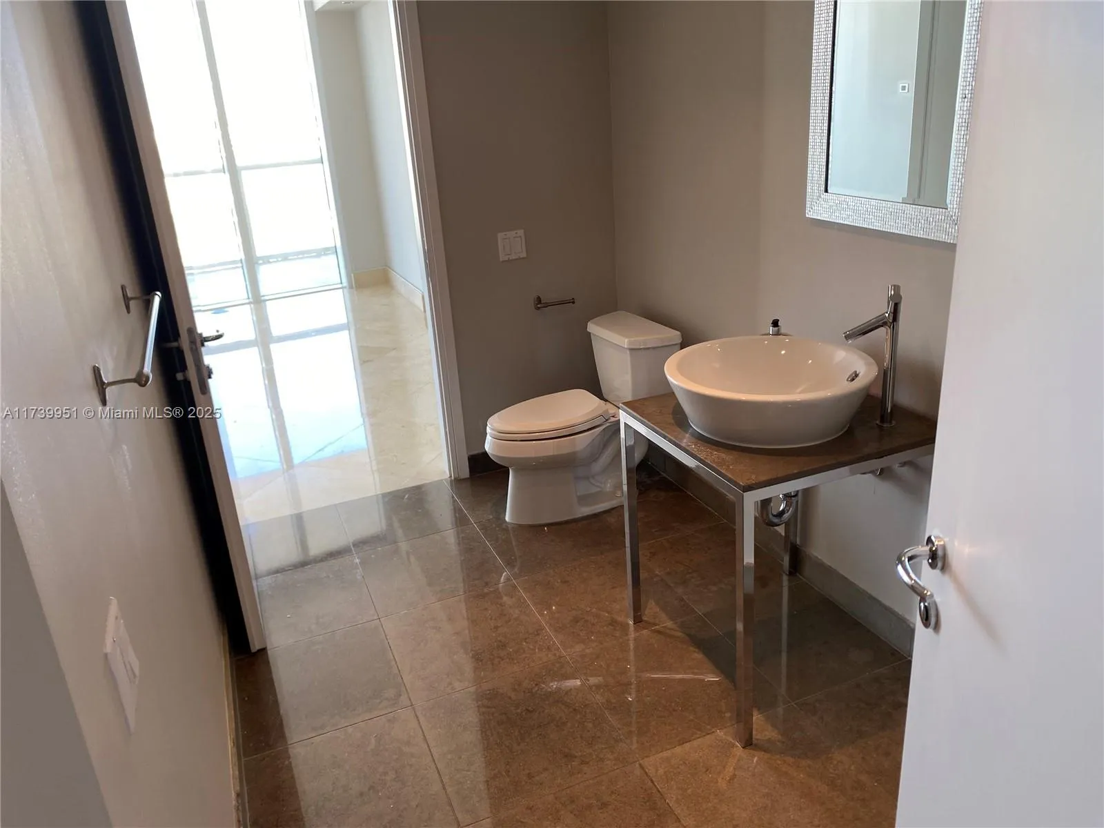 Miami Beach, Florida 33139, United States, 2 Bedrooms Bedrooms, ,2 BathroomsBathrooms,Residential,Active,8338