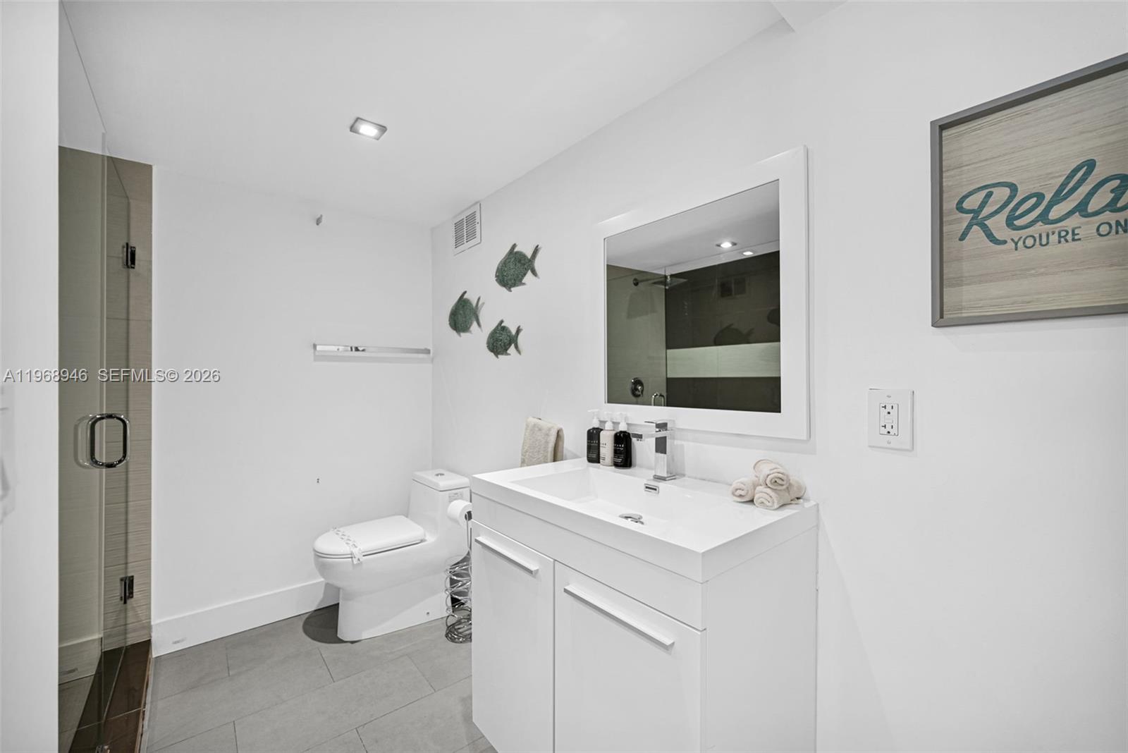 THE ALEXANDER CONDO - Residential