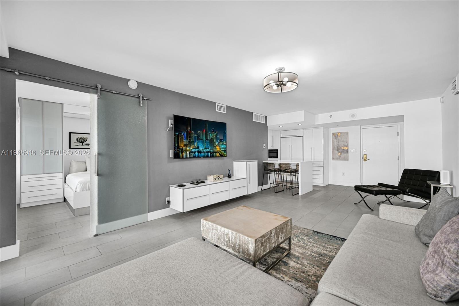 THE ALEXANDER CONDO - Residential