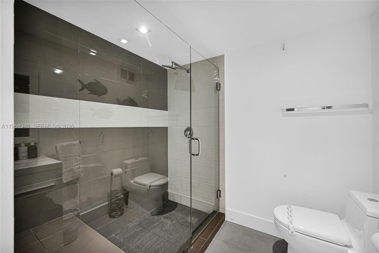 THE ALEXANDER CONDO - Residential