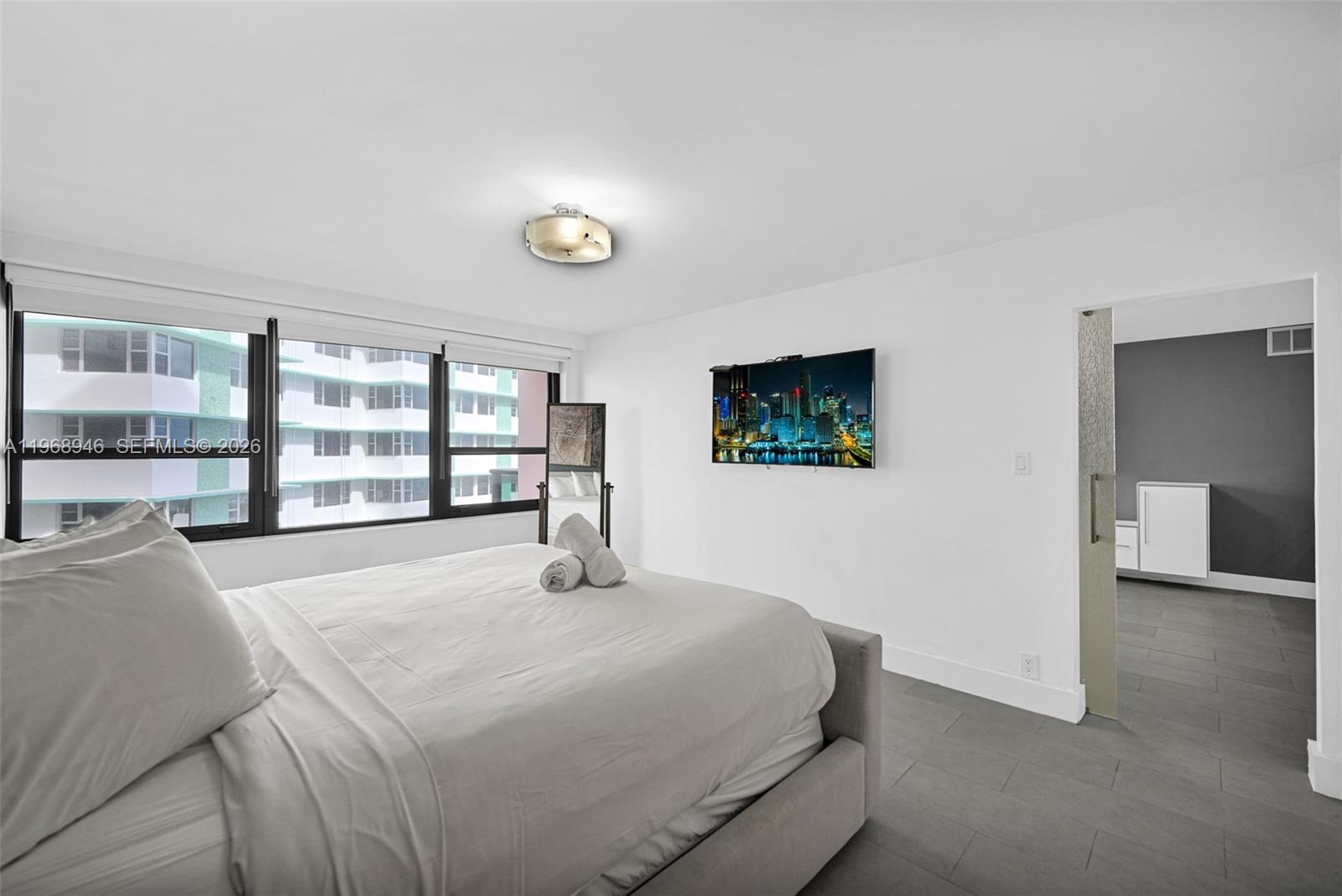 THE ALEXANDER CONDO - Residential